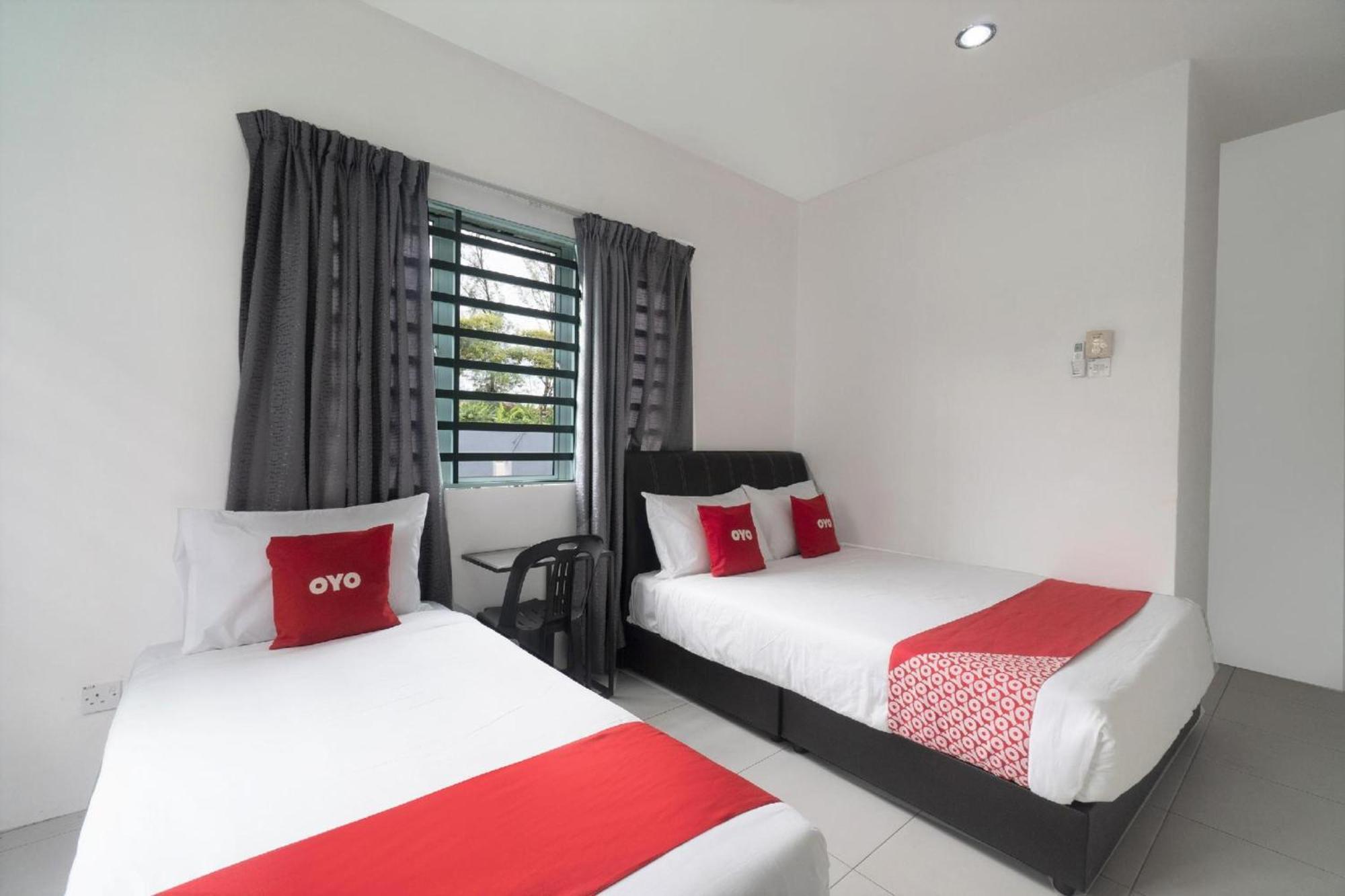 Oyo 91089 Motel Fasa 2B Seri Manjung Dış mekan fotoğraf