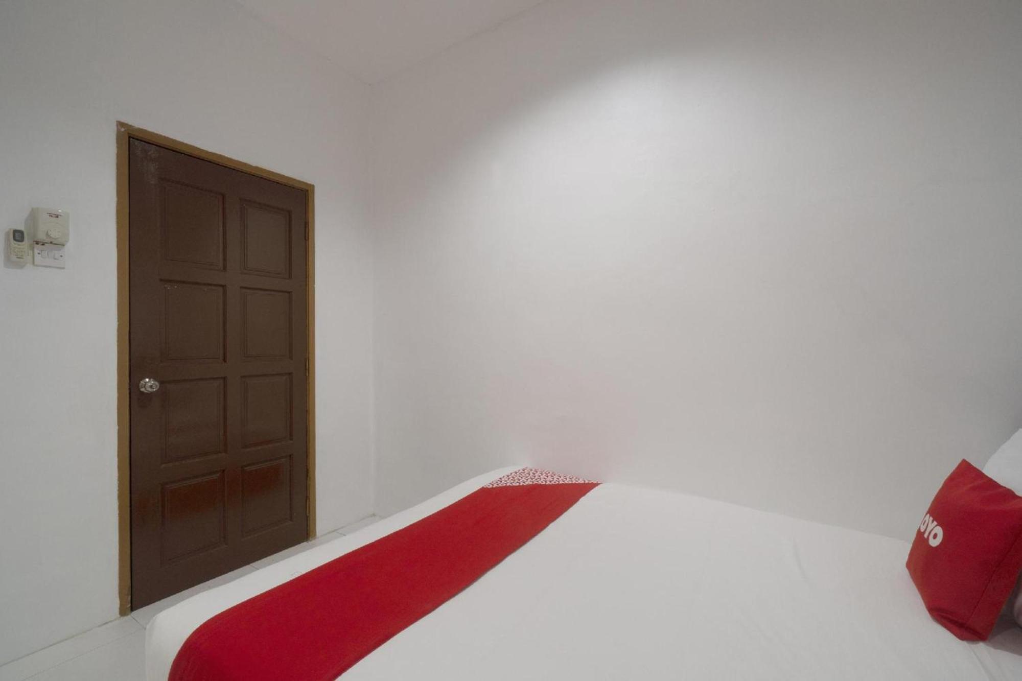 Oyo 91089 Motel Fasa 2B Seri Manjung Dış mekan fotoğraf