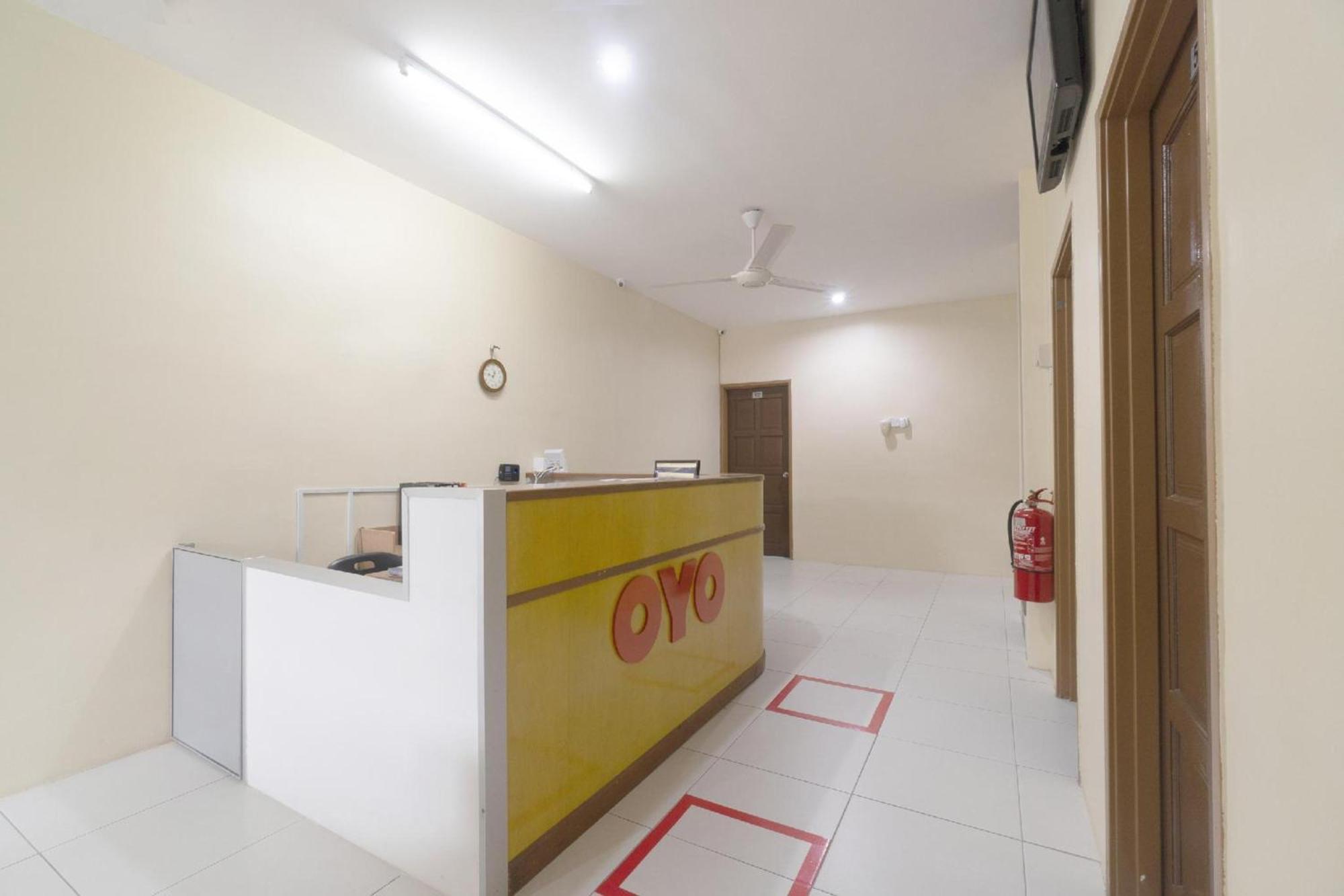 Oyo 91089 Motel Fasa 2B Seri Manjung Dış mekan fotoğraf
